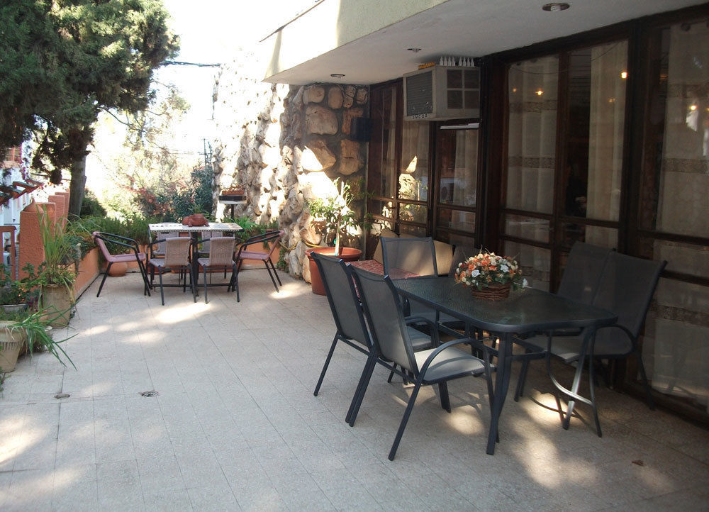 Safed Inn Exterior photo