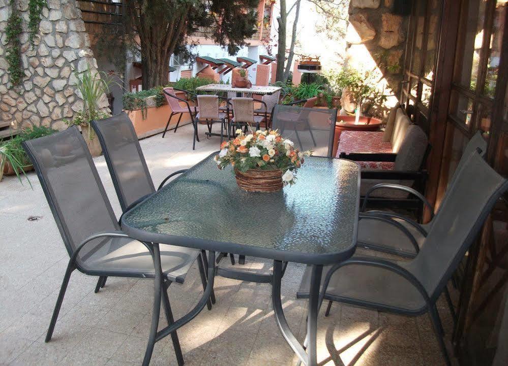 Safed Inn Exterior photo